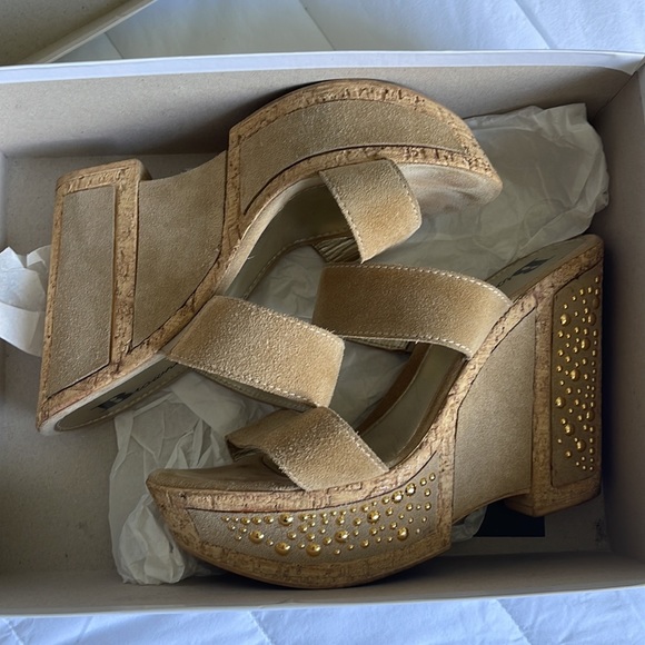 Italian Wedge Sandals with Gold Studs - Picture 3 of 7